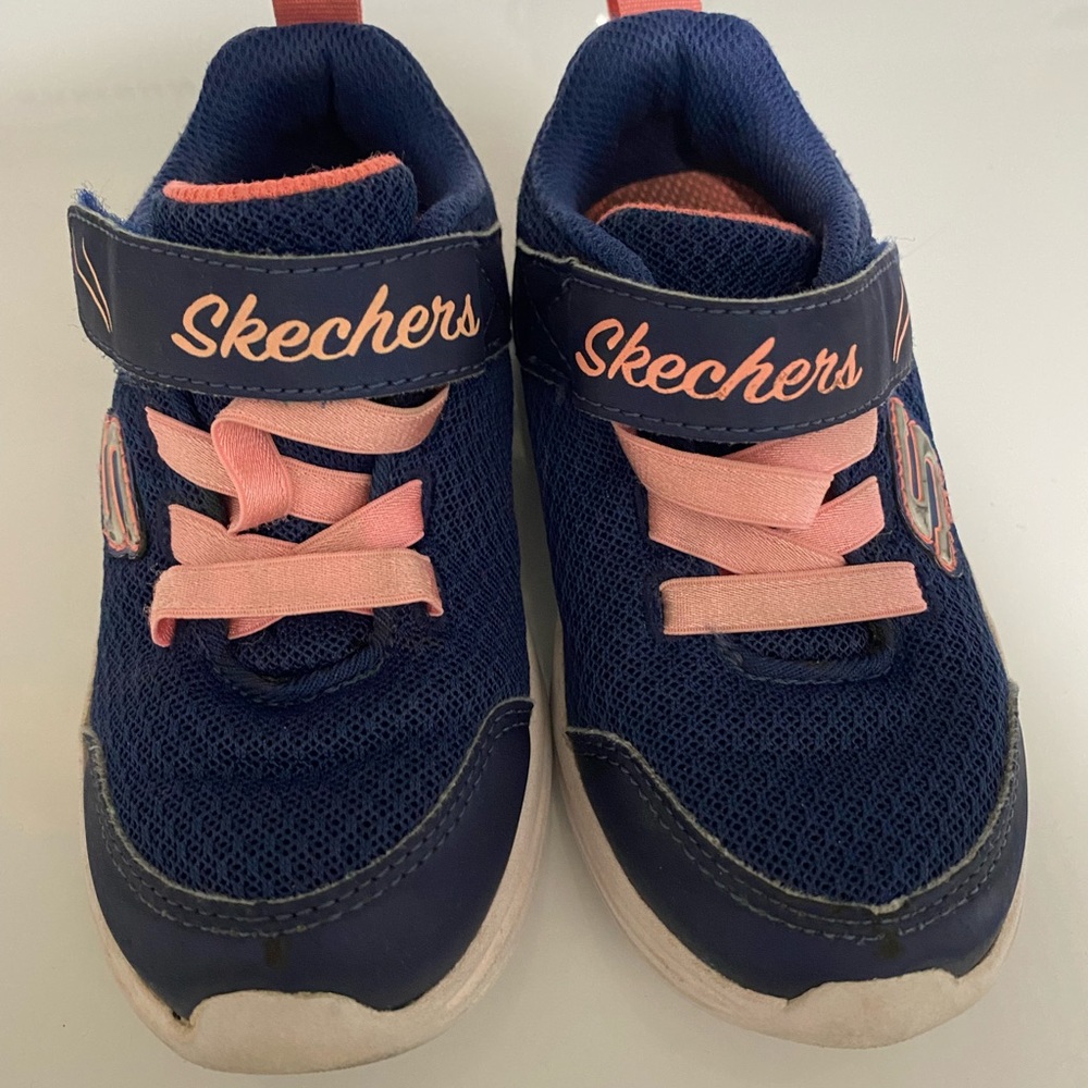 Sketchers Toddler Shoes size 9